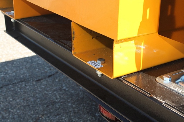 Термос-бункер на раме вместимостью 0.5 тонны КМ1000